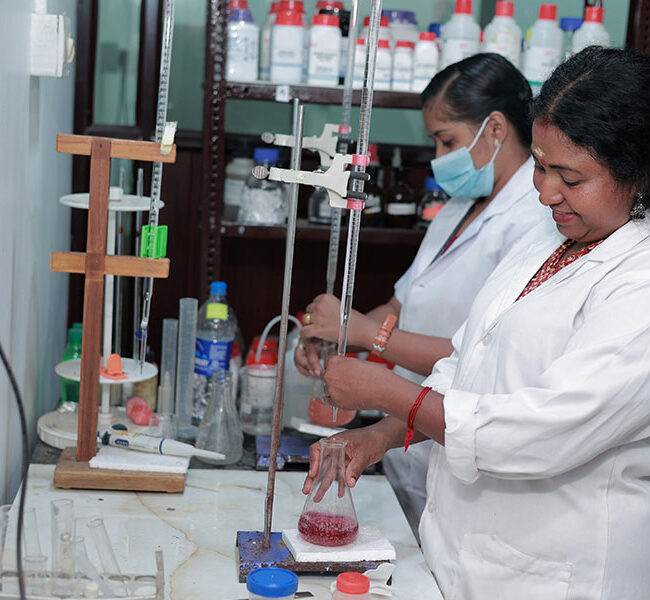 Navarathna-matsya-sevana-kendram-lab-water-quality-test